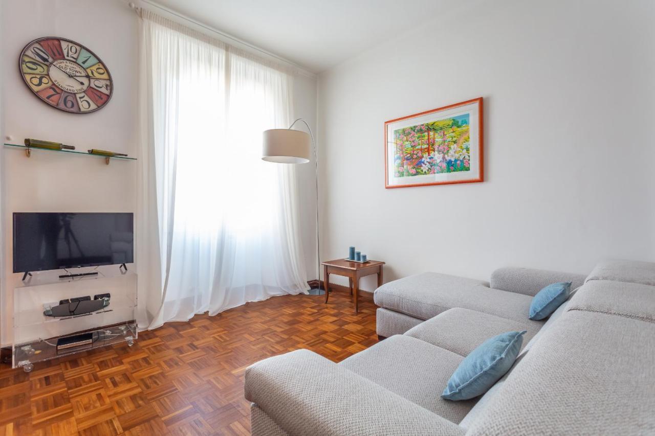 Modern 2bdr Vibrant Prati Neighborhood Apartment Rom